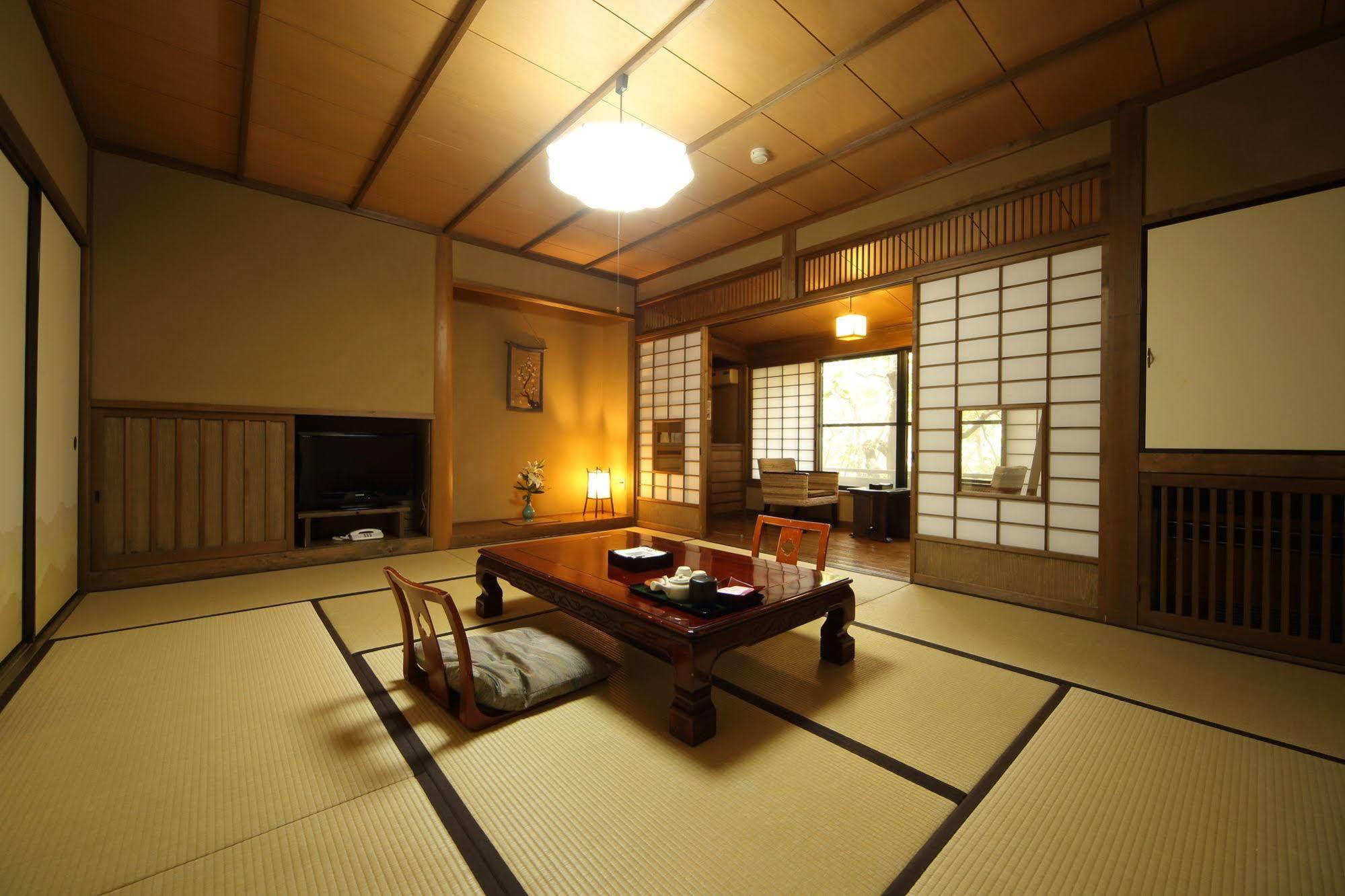 Wakaba Ryokan 3*